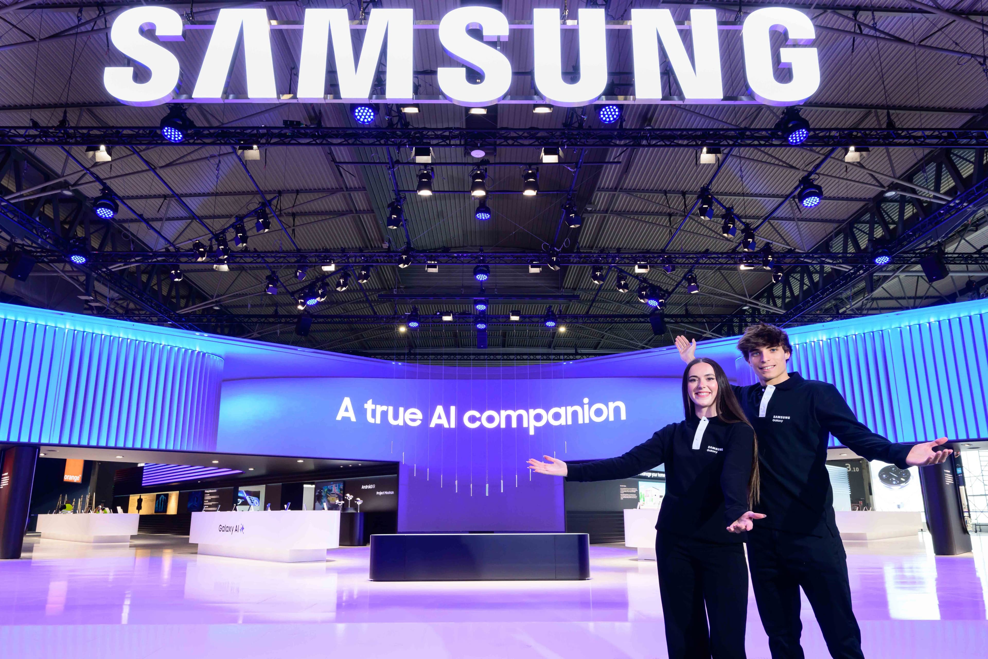 Samsung Solidifies its Mobile AI Leadership at MWC 2025: From Galaxy AI to Software-Centric Networks