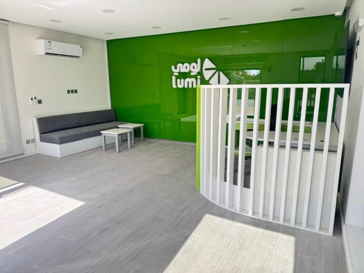 دعماً لاحتياجات النقل المتنامية في المملكة لومي تُطلق أول فرع لخدمات تأجير الحافلات لقطاع الأعمال في تبوك