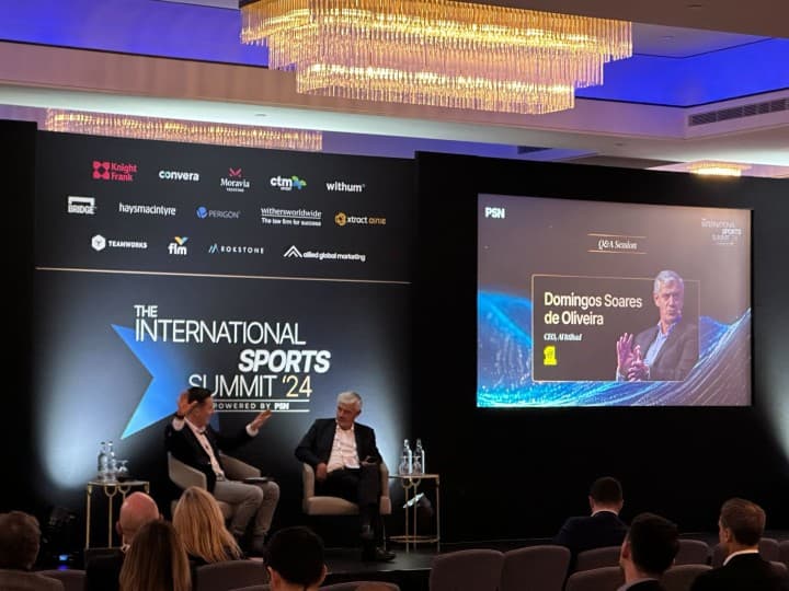 السيد دومينجوس أوليفيرا في النسخة التاسعة من القمة الرياضية الدولية لـ PSN