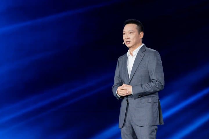 علامة HONOR تعلن عن إطلاق MagicOS 10، وأول نظام تشغيل في العالم يعتمد على وكيل ذكاء اصطناعي قادر على التطور الذاتي، في الصين، وتكشف عن استراتيجية شاملة لنظام أجهزة الذكاء الاصطناعي