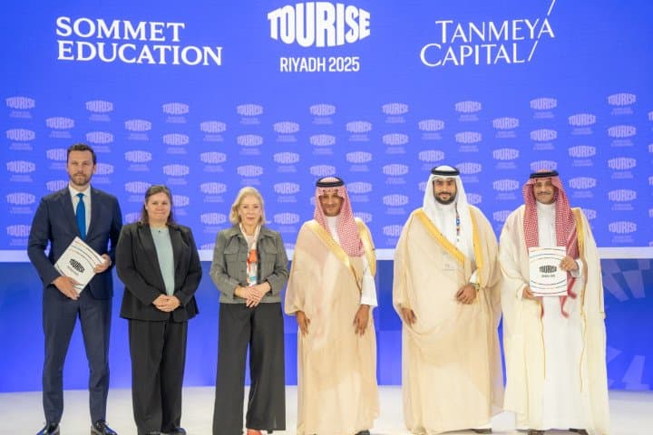 برعاية معالي وزير السياحة في قمة “TOURISE 2025” .. إطلاق شراكة سعودية - سويسرية لتأهيل الكفاءات الوطنية وإنشاء منظومة تعليمية وتدريبية في مجالات السياحة والضيافة وفنون الطهي