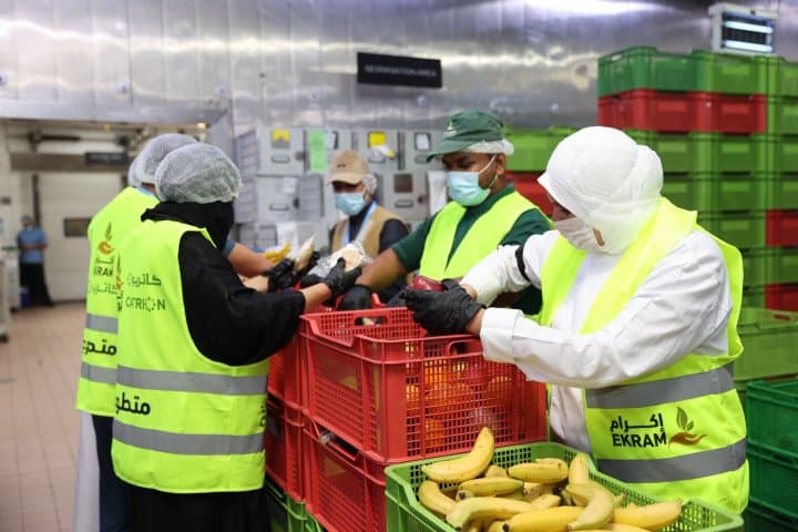 كاتريون وإكرام لبنك الطعام تحتفيان بتجديد شراكة تعزز حفظ النعمة وتحقق أثراً مجتمعياً مستداماً