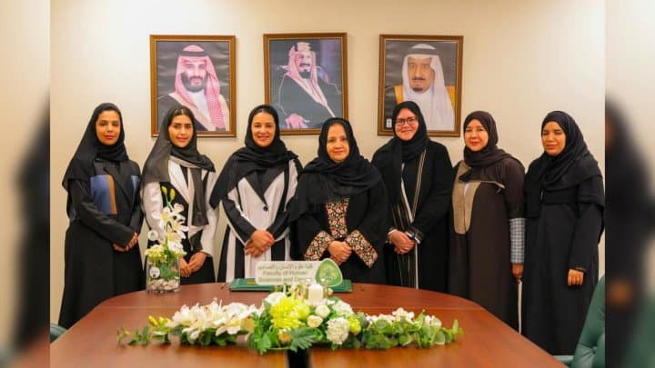 اللجنة المحلية المنظمة لكأس آسيا 2027 وجامعة الملك عبدالعزيز توقعان اتفاقية تعاون في البحث والابتكار لدعم استضافة البطولات الرياضية
