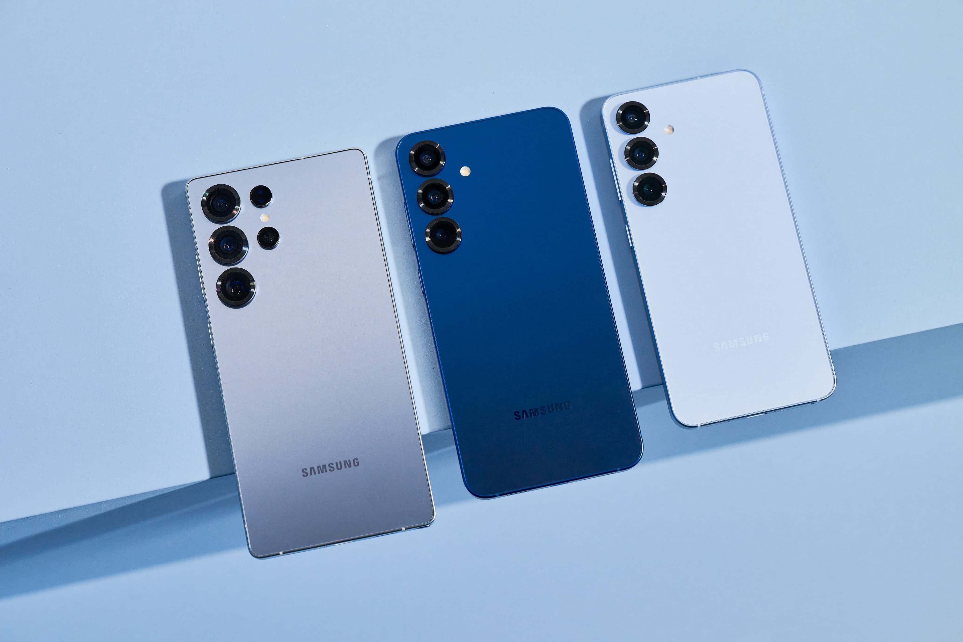 سامسونج تحدث ثورة في الذكاء الاصطناعي للهواتف المحمولة من خلال كشف النقاب عن سلسلة Galaxy S25 بتقنيات مبتكرة لتجربة أذكى وأكثر تفاعلاً وفهمًا للسياق