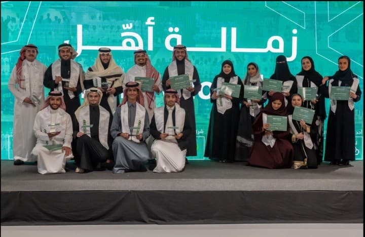 جامعة الملك سعود تحتفي بتخريج 20 طالبًا من برنامج "زمالة أهِّل مستشار" لتأهيل الكفاءات الاستشارية الشابة