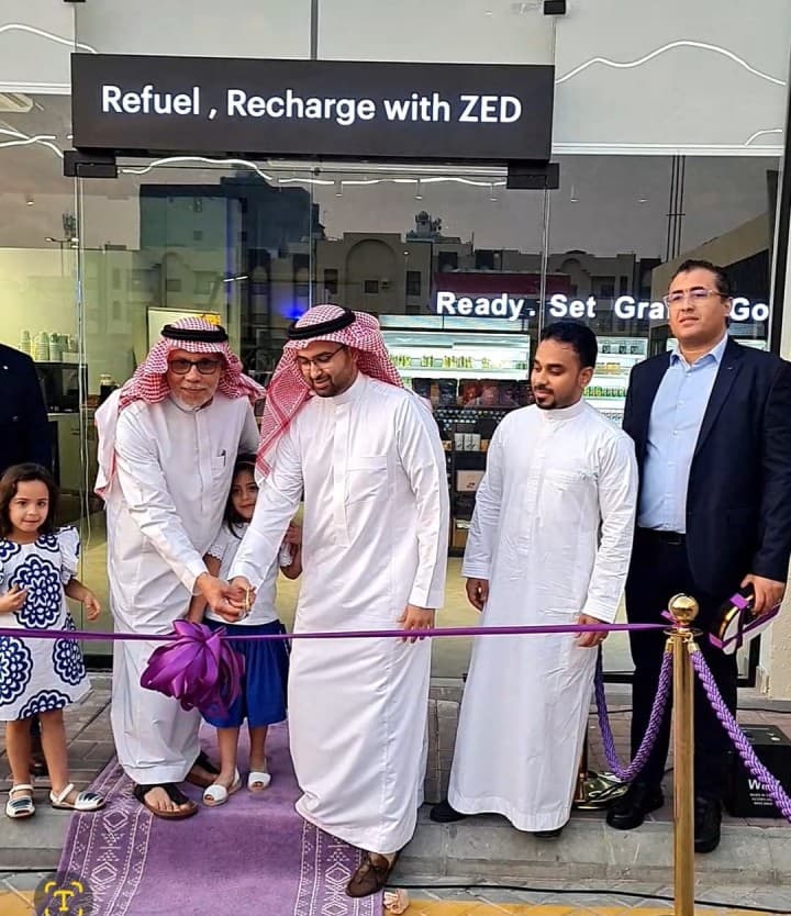 Opening and Signing of a Strategic Cooperation Agreement Between "Al-Izdihar and-AlRifah (Z)" and "Petromin"